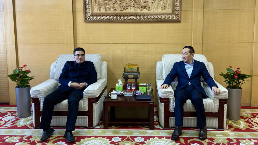 拱墅區委常委、統戰部部長王書評蒞臨集團慰問走訪